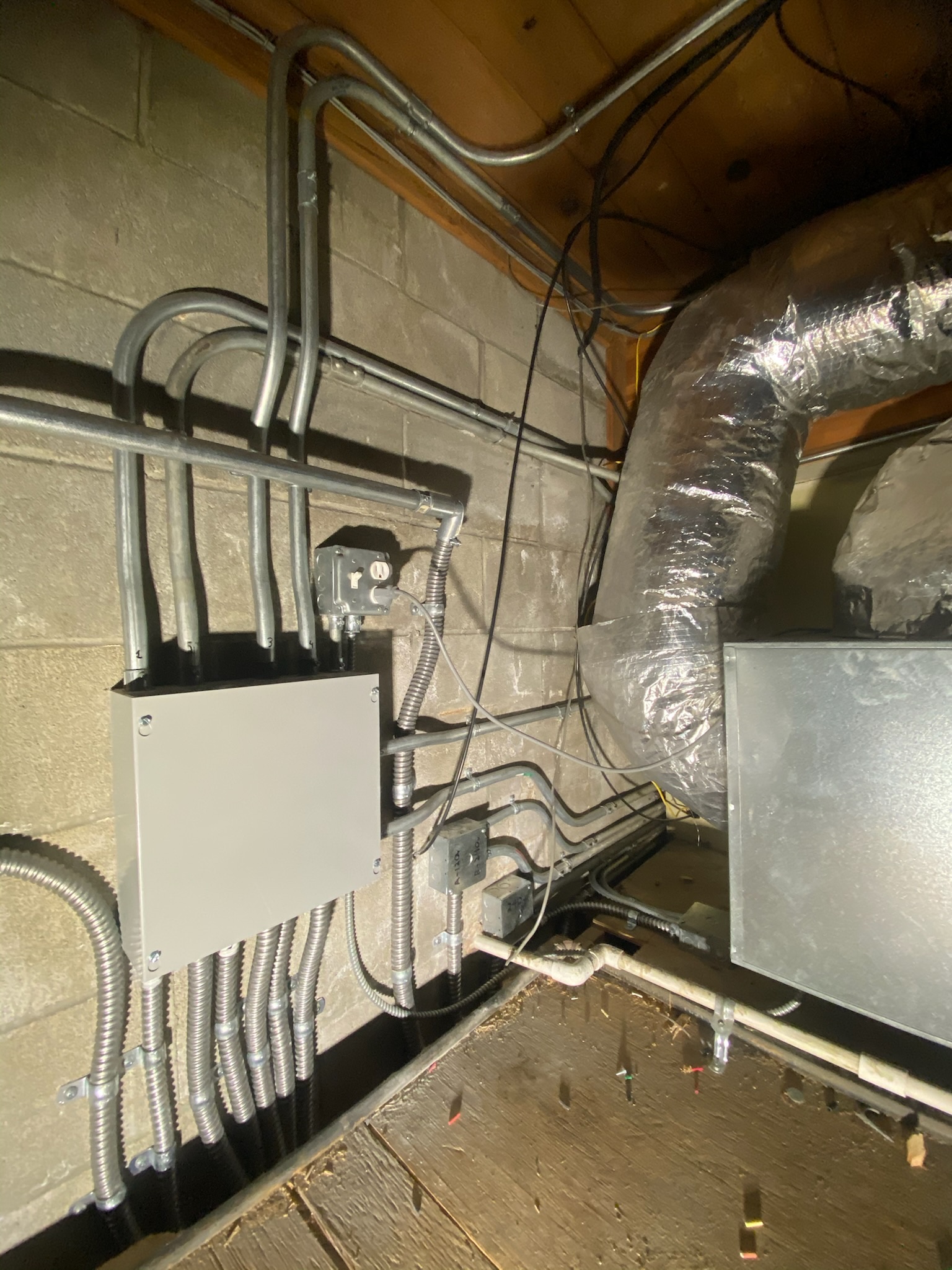 Completed electrical service change by Elite Electric